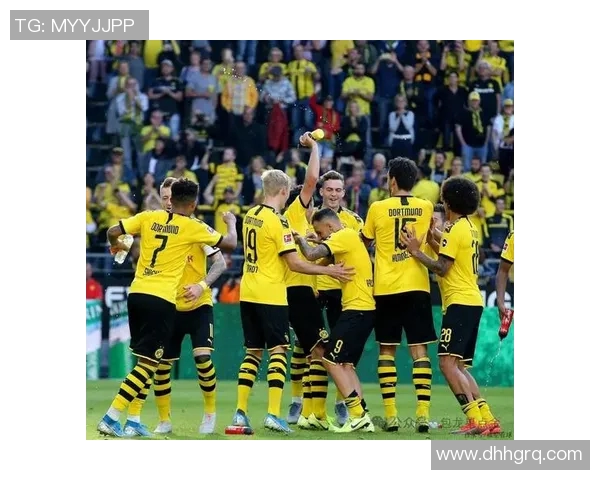 足球明星在赛场上勇敢无畏是否真的不怕被锤的挑战与压力